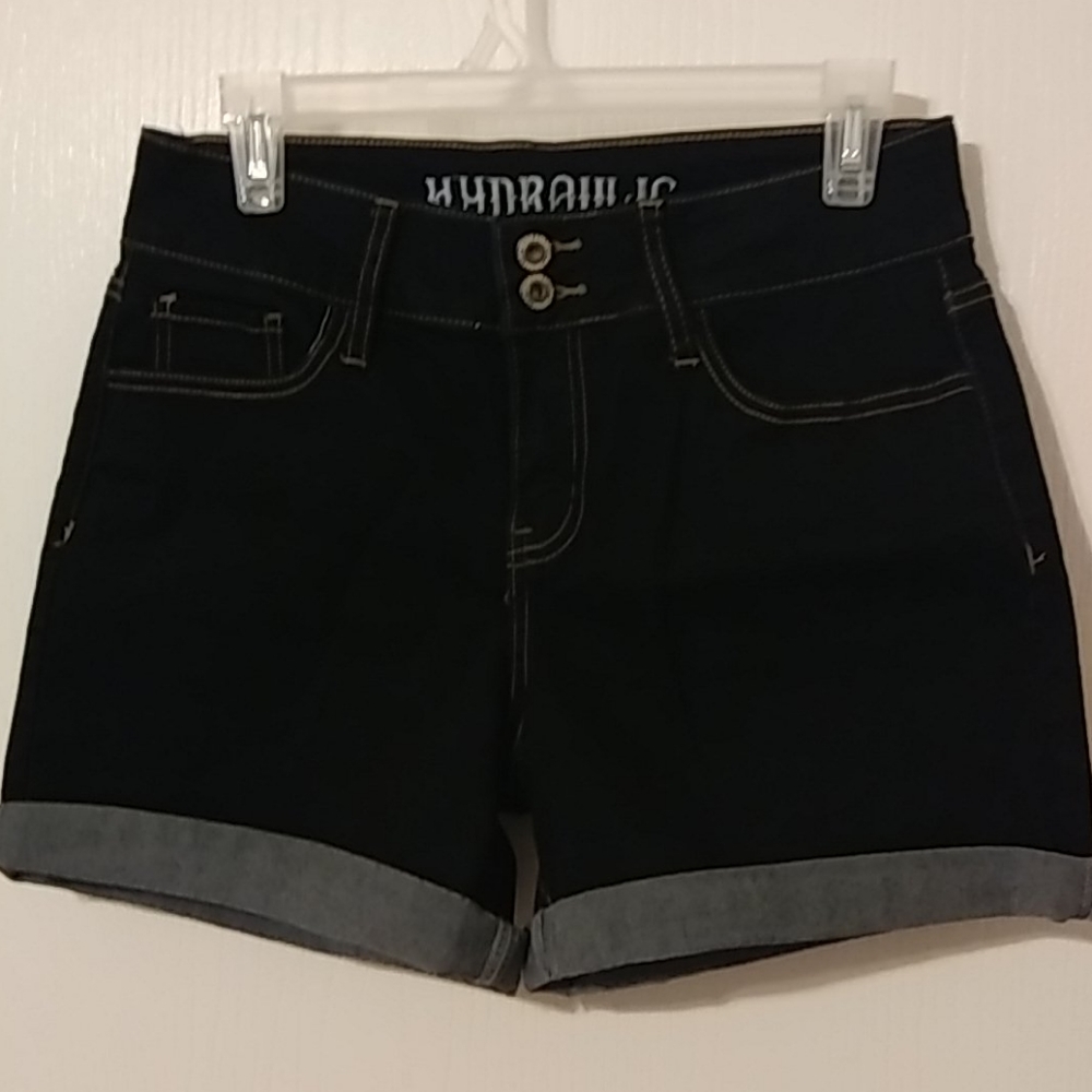 NWOT Hydraulic women's shorts 4"